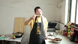 大舅第一次吃沂蒙炒鸡，外甥媳妇问好吃吗？大舅说的一番话好感动
