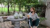 美女街头卖西瓜，来个小伙卖馒头和辣条，满满都是套路，人才！