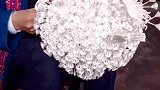 400多朵银花镶制而成的银帽，历时近两个月，猜猜有多重