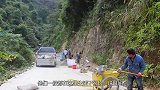 非洲“杀人湖”一夜夺走2000人，湖水抽干后，专家找出真凶