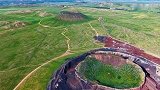 有人带铲子在内蒙古一景区挖黄金、玛瑙？官方：可捡拾地表散落的