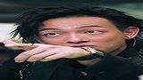 以前的梁烈唯现在改名梁竞徽，拍过很多部剧，新剧，夺命血珀这次