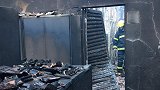 巴西一自然博物馆失火屋顶被烧塌成空架 部分藏品灰飞烟灭