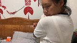 小小文睡觉老是踢被子，宝妈小成睡眠严重不足，只能用这招治他了