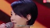 王菲对麻将多痴迷戴着万的钻戒打麻将，却被张国荣一眼相中