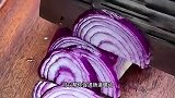 減脂期的姐妹一定要看好了，洋葱和花生米新吃法，真的太棒了
