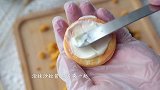 圆鼓鼓的肉松小贝，原来就是戚风蛋糕换了个造型太简单了肉松小贝 美食趣胃计划 烘焙 治愈系