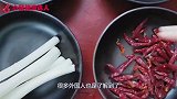 外国大叔来中国旅游，看到菜单后懵了：中国人还真敢吃