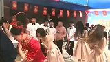 农村的女儿要出嫁，临行前表演这个节目，这下爸爸都绷不住了
