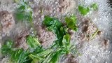 厨师长教你做鲜肉丸，鲜香嫩滑，汤鲜味美，出锅瞬间吃光