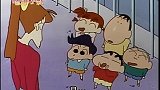 蜡笔小新：学生假日来串门，老师无奈收拾家，邀请他们进门