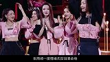 张雨绮扑在黄晓明身上痛哭，谁注意到伊能静的反应？表情十分微妙