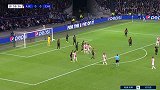 第59分钟阿贾克斯球员埃德森·阿尔瓦雷斯射门 - 击中门框
