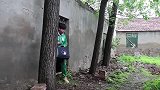 哥哥去世后，嫂子守寡供弟弟上大学，5年后弟弟这样报答嫂子