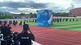 内蒙的果然都骑马，学校应该有停马场吧