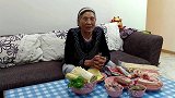 冬梅奶奶：炸串儿！串了好几个小时炸了一大盘