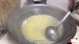 晋北农村人晚饭，花花菜配上小米粥，拌着吃真香