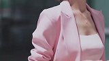 小姐姐这套红衣服太漂亮了