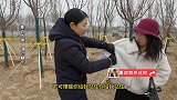 黑探嘉浚美女好心帮忙却被骗子敲诈，对待他们，只能比他们更恶