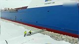这样上轮船的方式还是头一次见！神奇的一幕