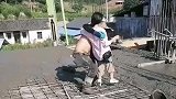 上千万不要开这种玩笑啊，手机都要报废了