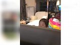 汪小菲晒女儿“暗中观察”表情包？网友：你还有个儿子