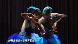 61岁杨丽萍近照曝光，20年没吃过一粒米，她是疯子还是仙女？
