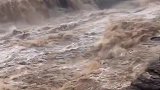 黄河壶口瀑布，翻腾的黄河水气势磅礴，太震撼了！