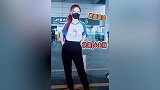 姐姐为了C位好拼！张萌向粉丝展示自己应援T恤pick萌萌子