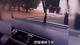 搞笑瞬间：女司机专属技能