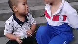 看这小子又出啥馊主意呢？