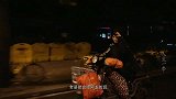 人生一串除了烤肠，烤生蚝也是阿龙烧烤的招牌