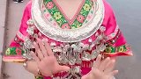 苗族姑娘人美，歌声甜！