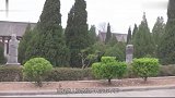 北京一场大雨冲出魏忠贤的墓，专家发掘后大呼，竟然如此猖狂