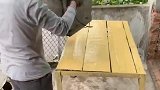 后院里发现一台旧电视机