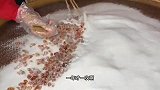 福建大叔用水果做蜜饯，纯手工50个人1天只能做500斤，1年只做2月