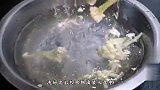 炒花菜时,最忌焯水和直接炒,教你一招,脆嫩入味,好吃又解馋