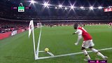 第83分钟阿森纳球员拉卡泽特射门 - 打偏