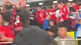 现场视频：英博工作人员&投资人遭到蓉城球迷贴脸辱骂