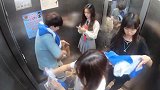 电梯测试，小姐姐莫名其妙就成了校花，一脸懵圈