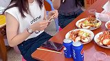 人多吃饭就是香，相聚好食光，龙虾鲍鱼肠粉