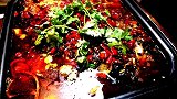 这么辣，你敢吃吗？清风里烤鱼酒馆