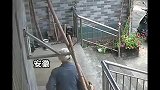 儿子提前交代不要给孙子钱，没想到防不胜防