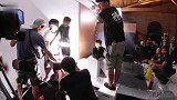 李鑫一的MV拍摄日常，幕后的他也是个搞笑男孩