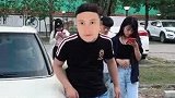几个路人被吓坏了