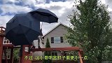 雨伞能代替降落伞吗？牛人作死测试，下一秒意外发生！