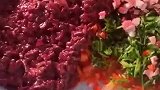 新疆街头的重口小吃，每天排队的络绎不绝，你想尝尝吗？