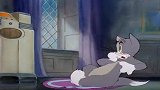 猫和老鼠：汤姆看鬼片入迷了，被杰瑞搞怪吓到昏倒！