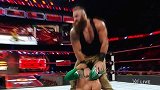 WWE-16年-RAW第1217期：单打赛斯特劳曼VS辛卡拉-全场