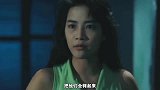 警花不相信有鬼，竟是把女鬼和人铐在了一起，结果悲催了
